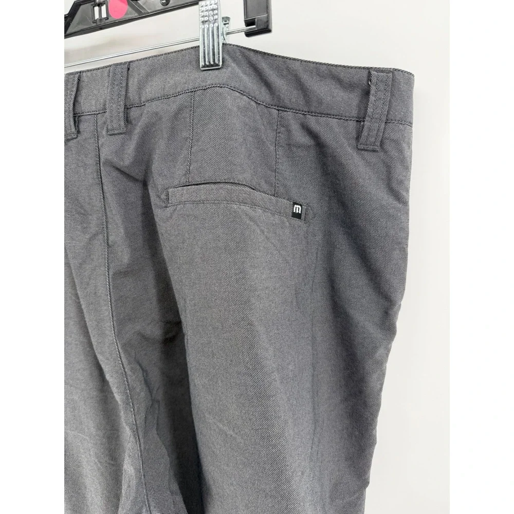 TravisMathew Mens Gray Performance Golf Shorts Size 40 Stretch‎ Flat Front